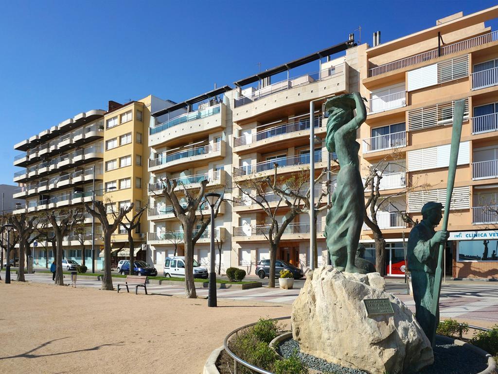 Llevant I Ponent Palamos Exterior photo